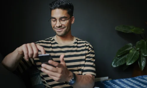 How to stay safe on online dating sites?